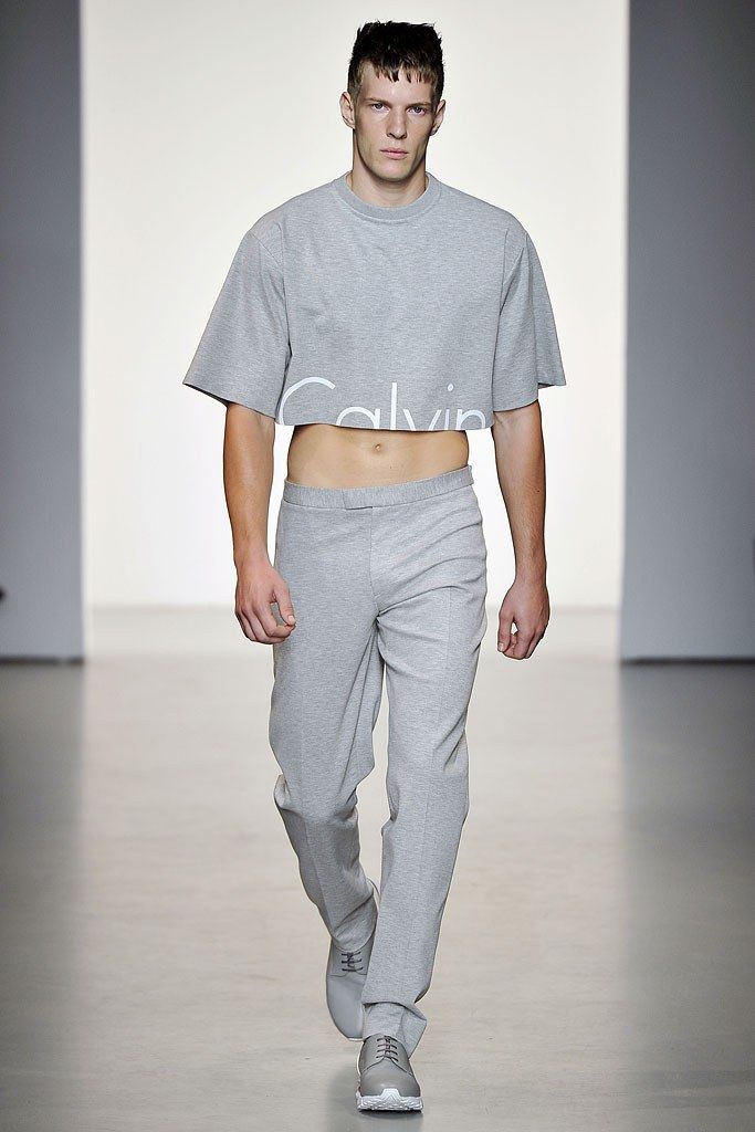 Áo crop top - Xu hướng mới trong thời trang dành cho nam giới