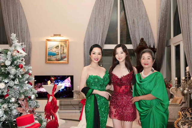 Hoa hậu đền Hùng Giáng My rất thích diện đồ đôi cùng với mẹ